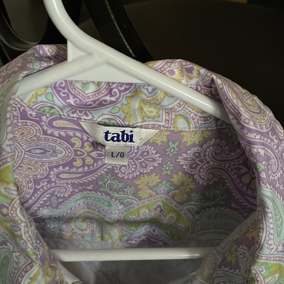 Pretty Tabi women’s blouse. Size large - Picture 2 of 3